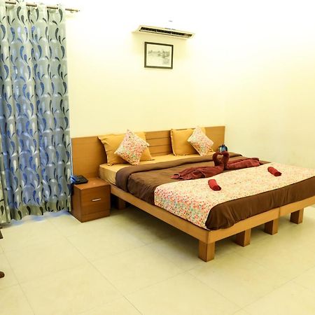 パナジ Surya Kiran Miramar Bed & Breakfast 部屋 写真