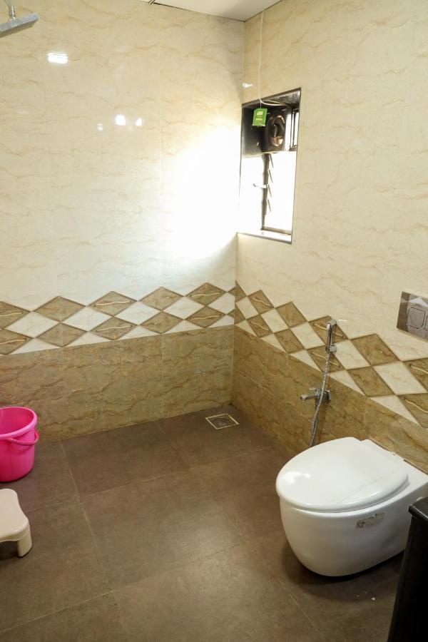パナジ Surya Kiran Miramar Bed & Breakfast エクステリア 写真